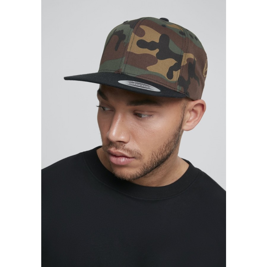 Classic Snapback 2-Tone Camo Cap