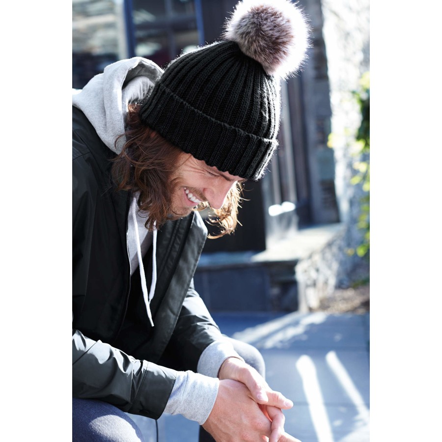 Faux Fur Pop Pom Chunky Beanie – Bild 2