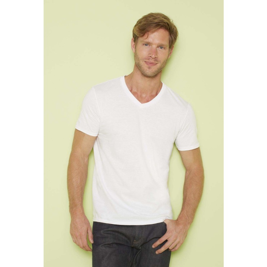 Softstyle® V-Neck T-Shirt – Bild 4